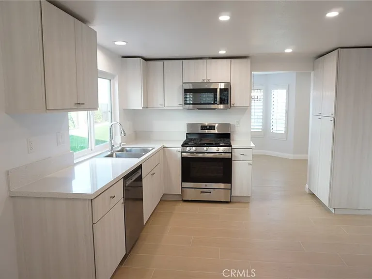 12036 Shadow Ridge Way — Photo 16