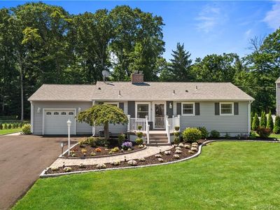 5 Glen Road, North Branford, CT, 06471