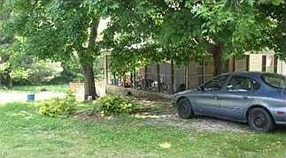 2nd image of 1004 Duke St