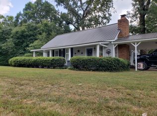 4468 Holly Springs Rd, Gillsville, GA 30543