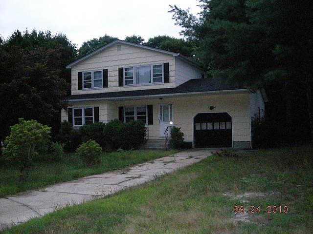 2nd image of 28 Park Ave
