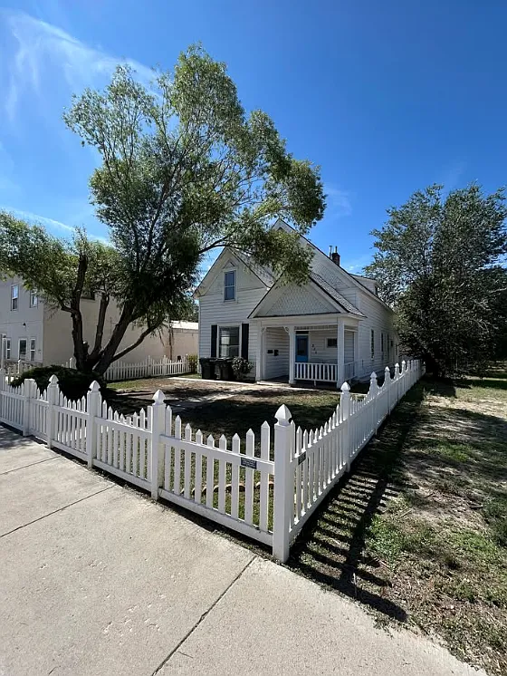 3 bed, $1,500 — Photo 1