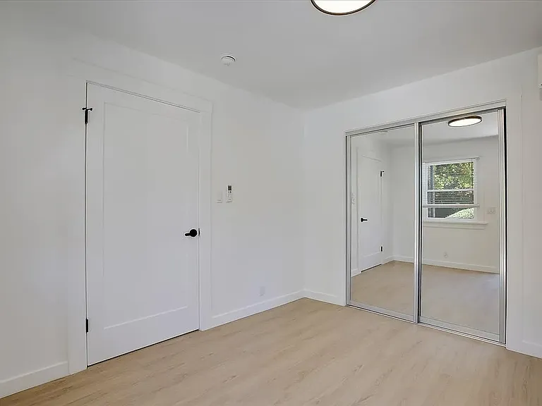 102 S Voluntario St #B — Photo 7