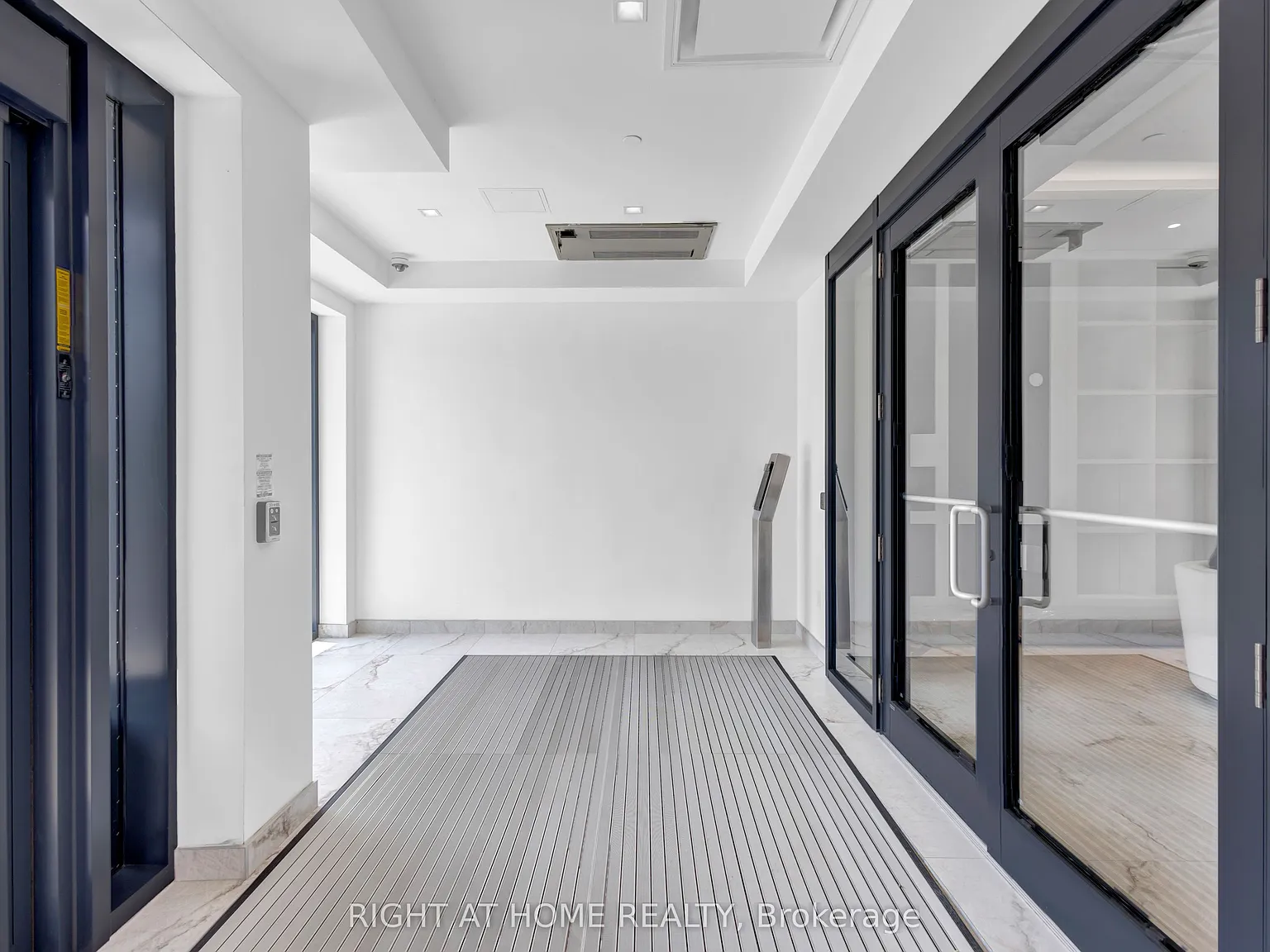 2 bed, $2,295 — Photo 4