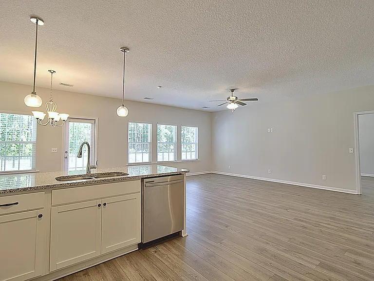183 Winn Ave — Photo 18