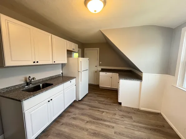 37 Marble St Floor 3, Springfield, MA 01105