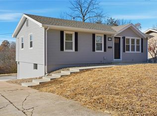 332 Woods Ave, Excelsior Springs, MO 64024