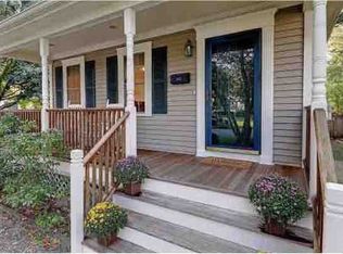 213 Whipple Ave, Barrington, RI 02806