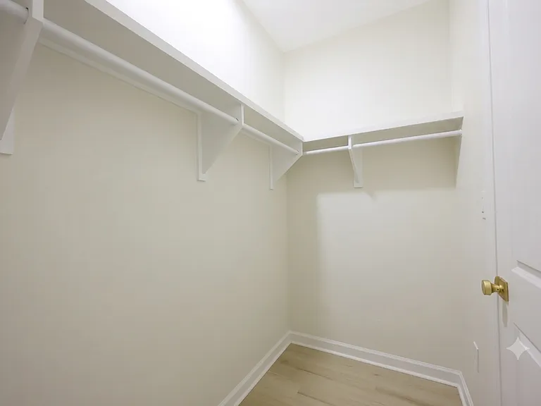 174 S Zander Way — Photo 21