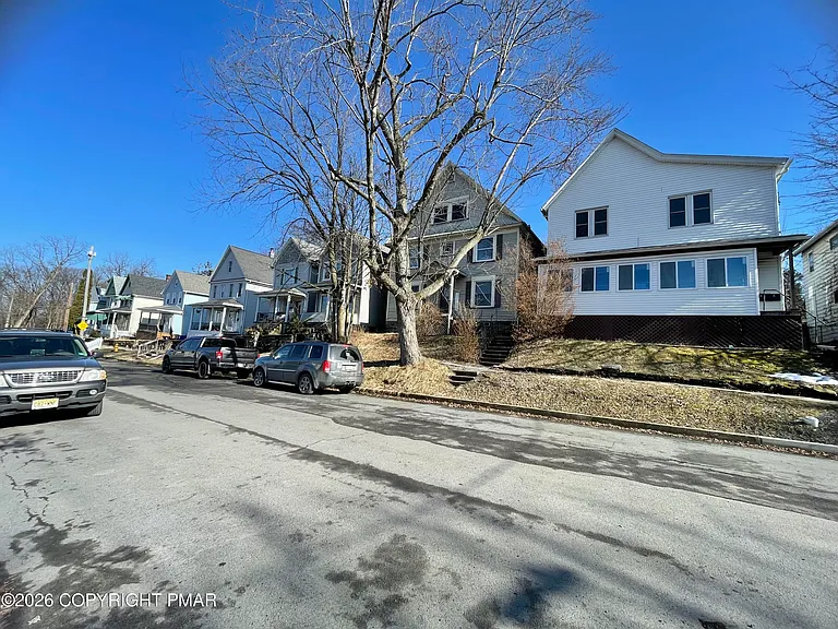 1028 N Webster Ave #2 — Photo 41