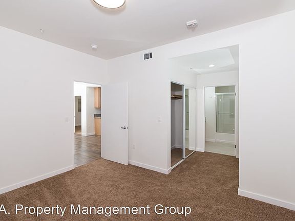 4th image of 6816 Independence Ave APT 102