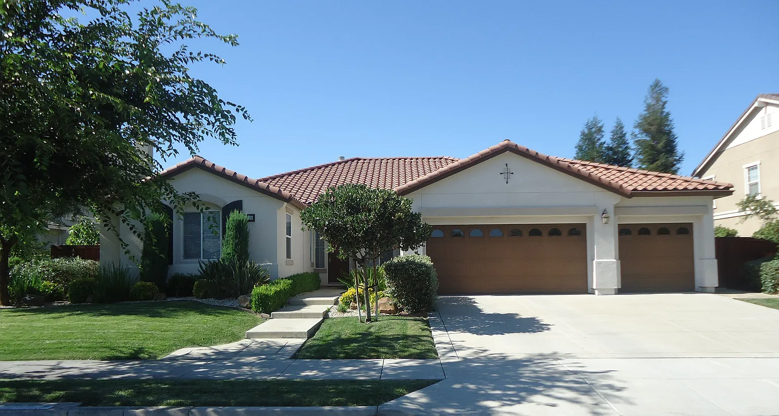 1609 Antica Dr photo 1