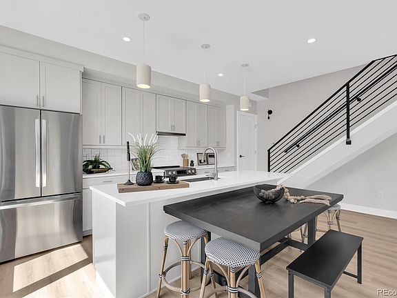 3rd image of 2197 S Cherokee Street