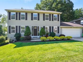 858 Wellmon St, Bedford, OH 44146