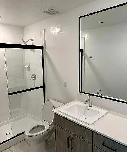 412 W Balsam Ln — Photo 6