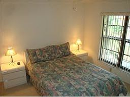4th image of 14 Manor Ter #9-109