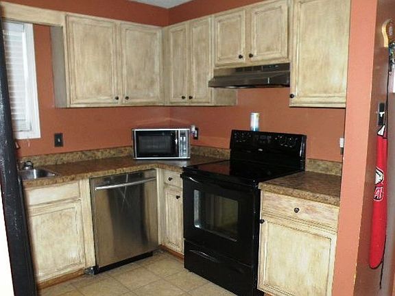 3rd image of 55 Kirk Cir