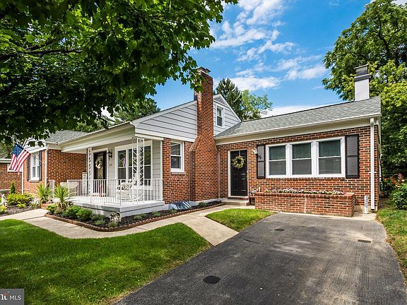 4th image of 4110 Pinedale Dr