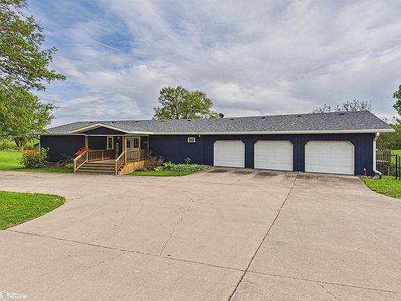 4th image of 2038 W Finley Ave