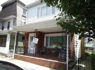 25 N Chestnut St, Mount Carmel, PA 17851