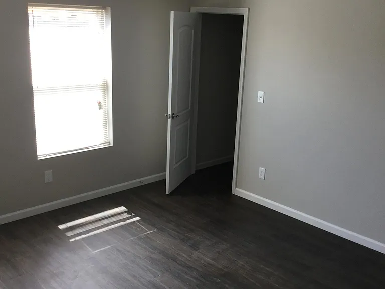 6639 Clayton Ave — Photo 11