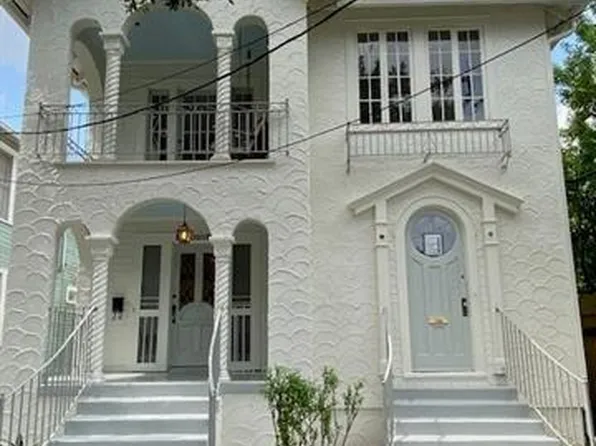 6320 Fontainebleau Dr, New Orleans, LA 70125