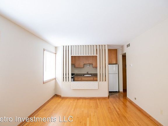 5th image of 1323-1333 E Colorado St #7