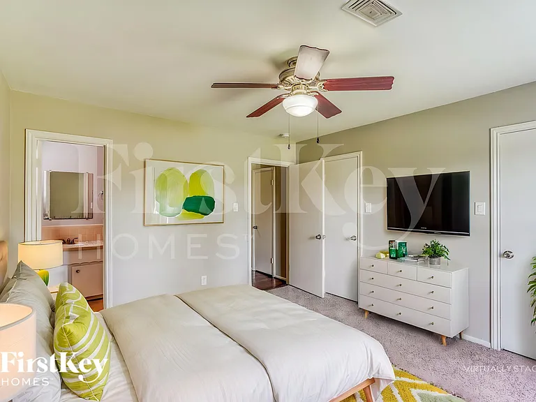 13914 Duncannon Dr — Photo 12