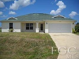 Home for Sale in Cape Coral, Florida $85,000
