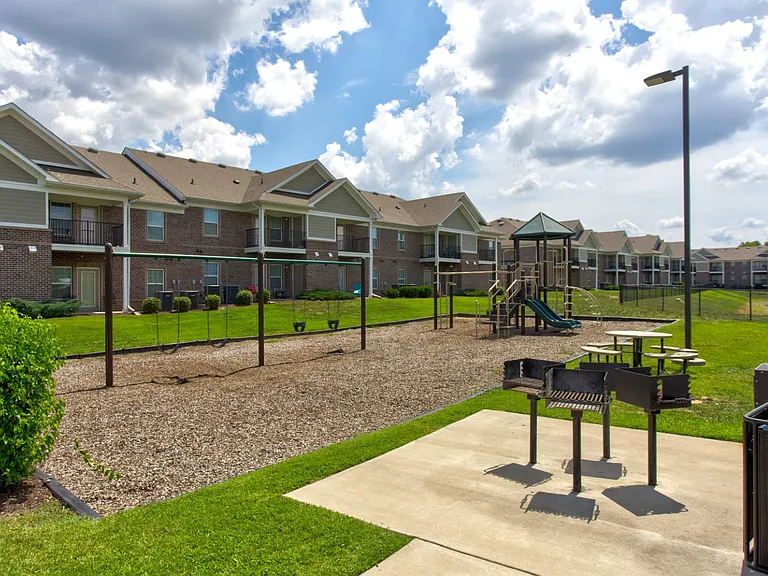 Residences of Gallatin — Photo 21