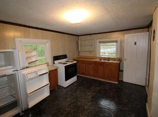 2571 Crown Rd, Shawsville, VA 24162