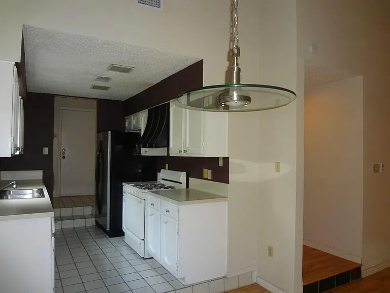 9100 Wildridge Dr #102 — Photo 5