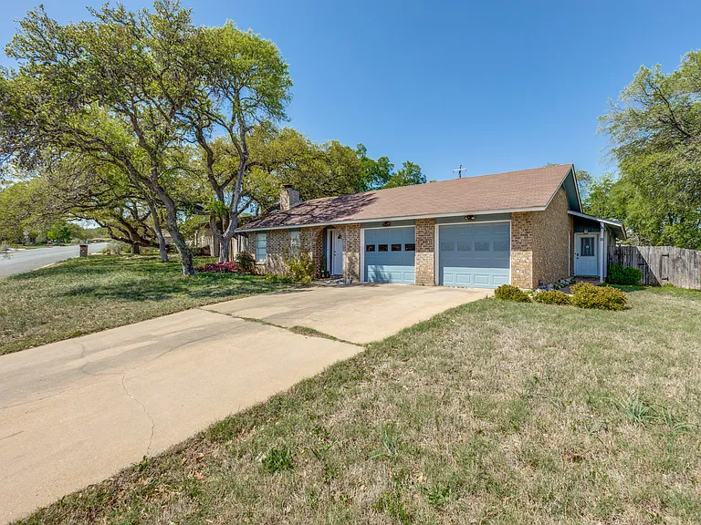 6916 Scenic Brook Dr #B — Photo 3