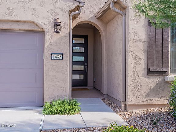 3rd image of 1485 E Basalt Dr