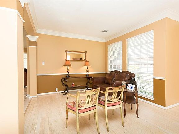 5th image of 9114 Woodwind Lakes Dr