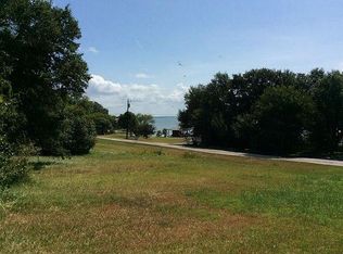 150 W Lake Cir, Pointblank, TX 77364