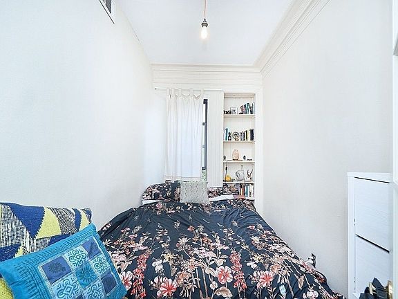 5th image of 1145 Dean St #7E