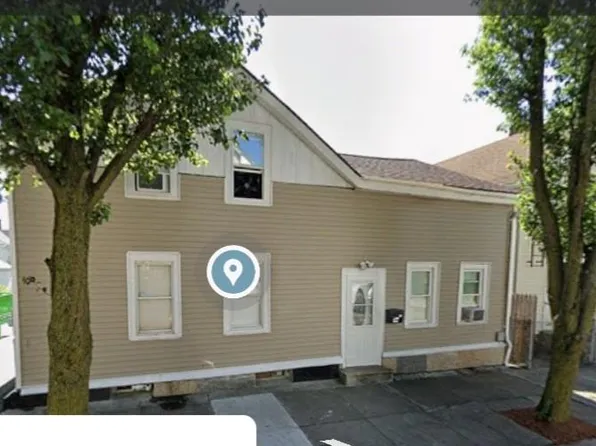 165 Julian St, Providence, RI 02909