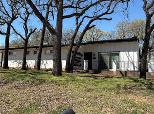1121 Wade Dr, Bedford, TX 76022