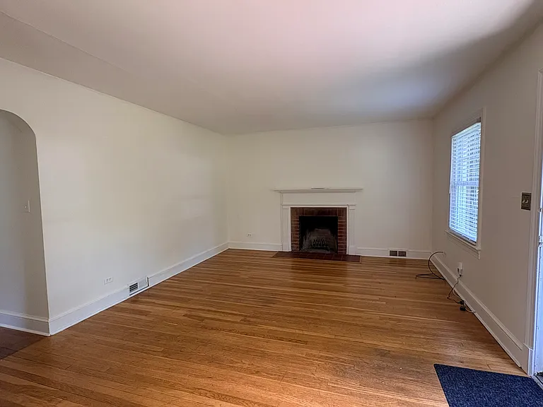 815 Locust Ave #A — Photo 4