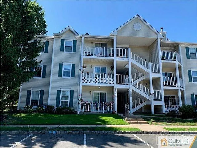 495 Witney Ct photo 1