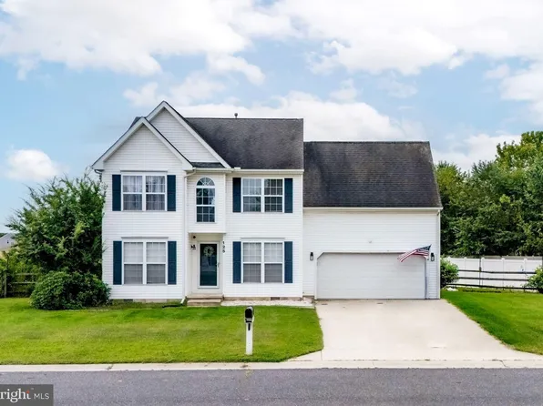 125 E Chimney Top Ln, Felton, DE 19943