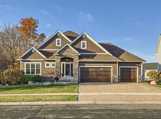 7905 Ranier Ln N, Maple Grove, MN 55311