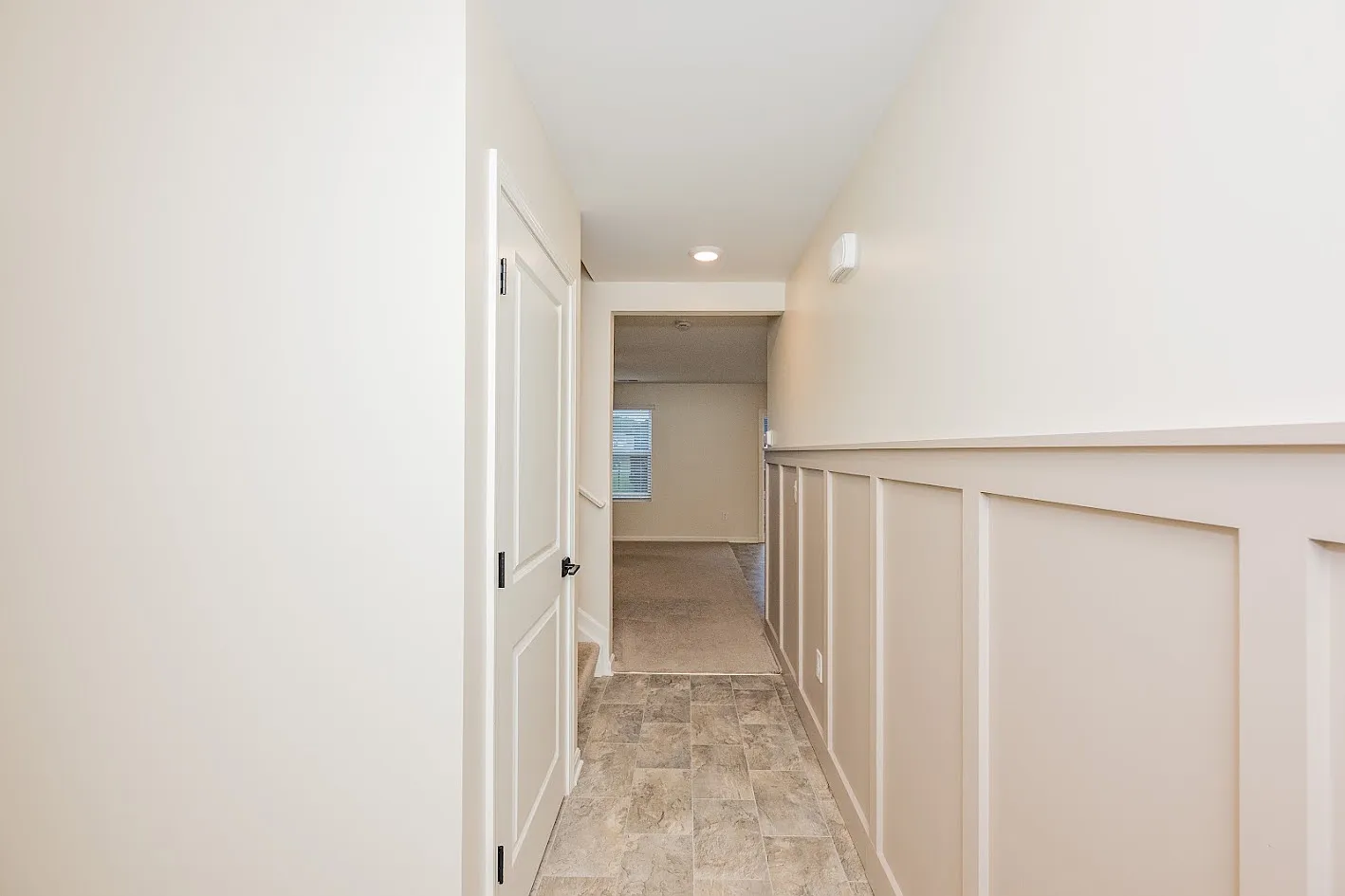 3 bed, 2.5 bath, 1900 sqft, $2,100 — Photo 3