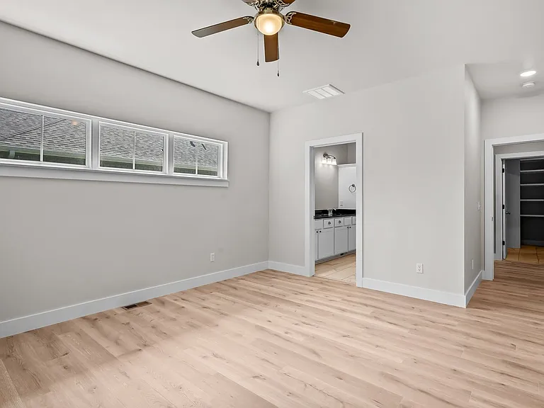 2205 W Mason Pl — Photo 15