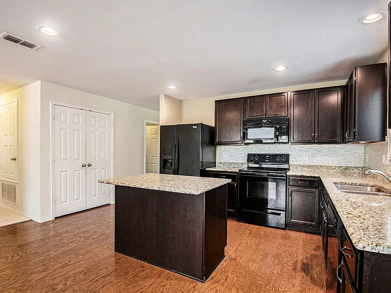 304 Chert Ln — Photo 10