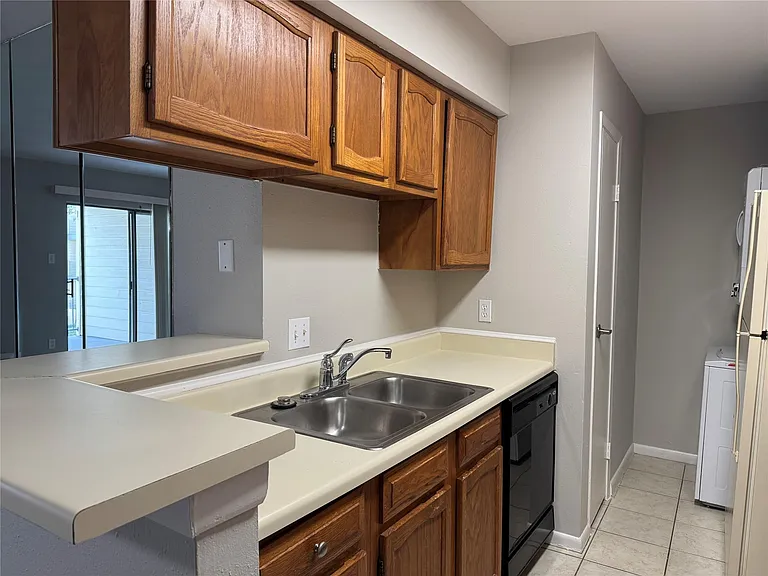 4001 Nasa Pkwy #138 — Photo 11