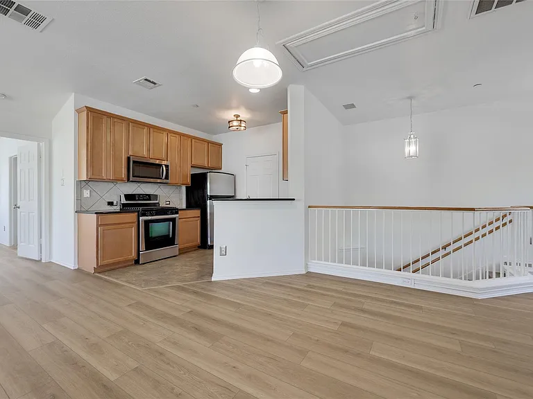 9201 Brodie Ln #2501 — Photo 9