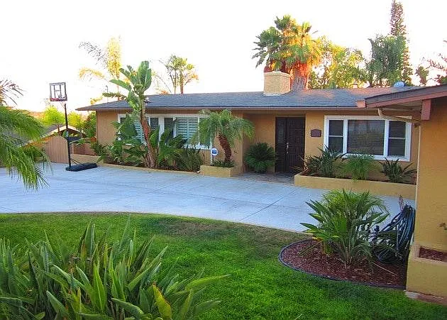Great Landscaping and curb appeal! Lots of parking! New roof.