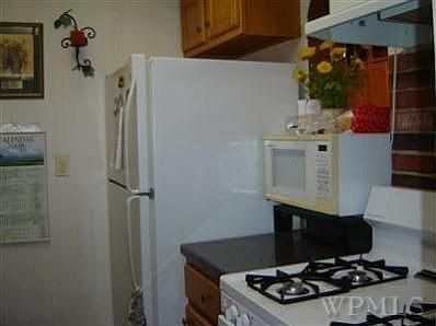 5th image of 399 Broadway APT 1J